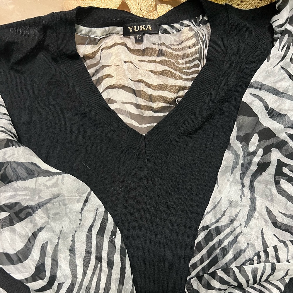 Just in- fancy top